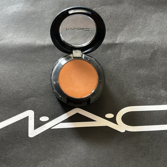 MAC Cosmetics Studio Finish Concealer SPF 35 Broad Spectrum NC50 Brand New - Picture 9 of 9